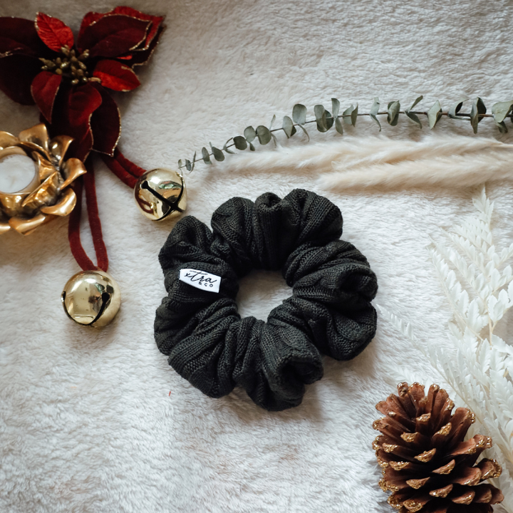 Mistletoe Mini Scrunchie