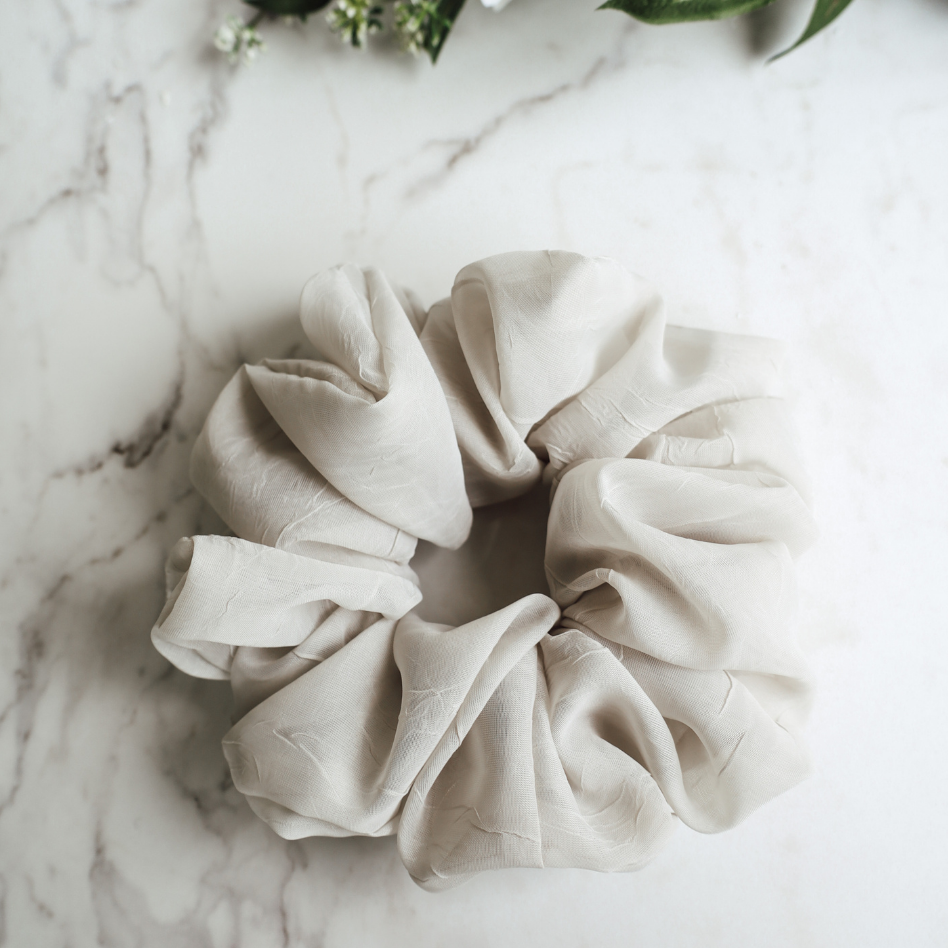 Geraldine Classic Scrunchie