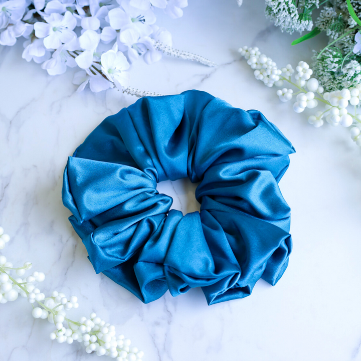 Lucia Xtra Scrunchie