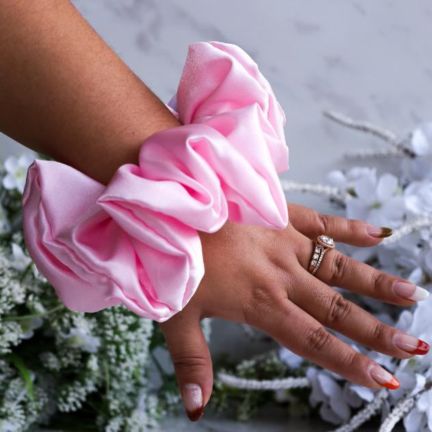 Rosa Classic Scrunchie